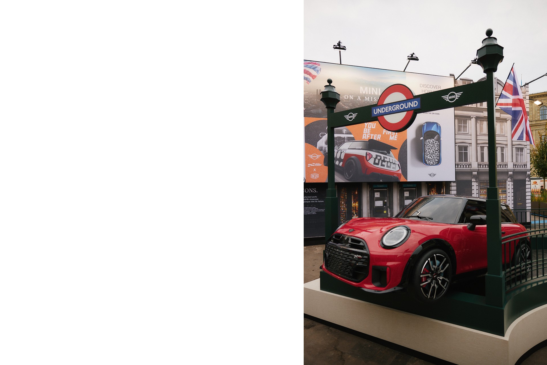 MINI Monte Carlo 1964. MINI London Tube Station.